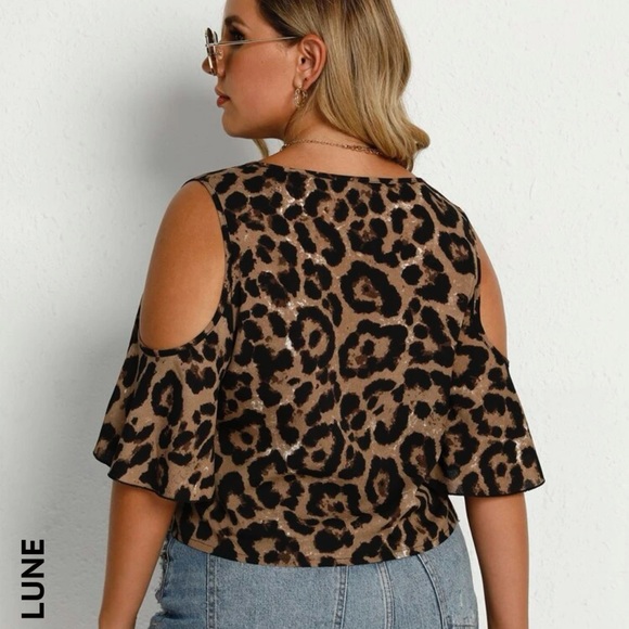 Women’s Leopard Print Top - Picture 2 of 3